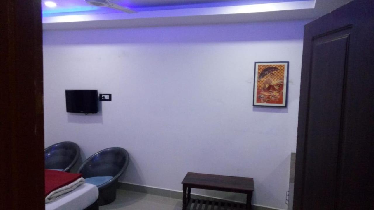 Hotel Vashishta Inn Paderu Екстериор снимка